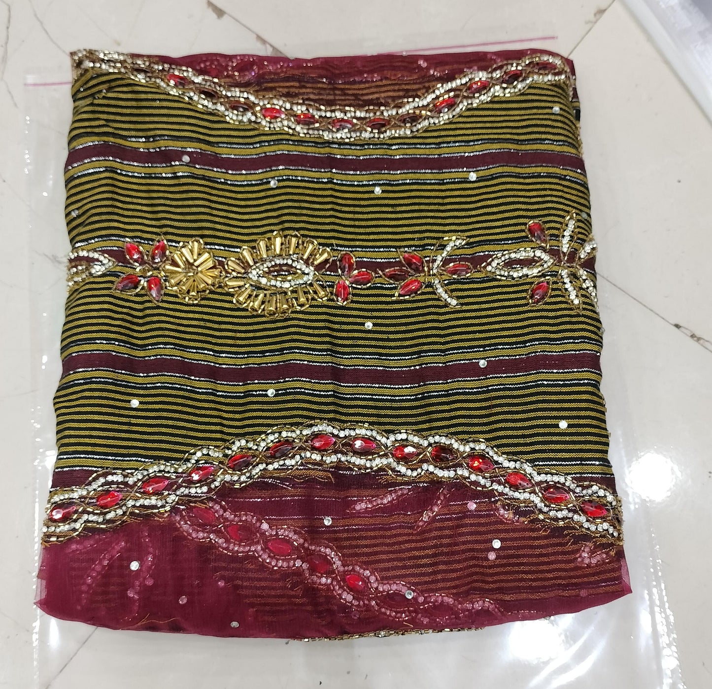 Maroon Hido Iyo Dhaqan Dirac (PRE - ORDER)